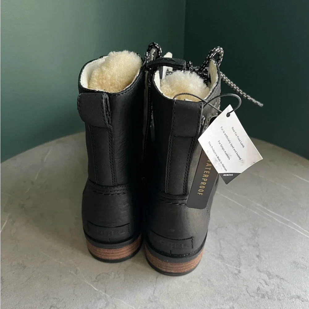 Sorel Emelie Short Lace Cozy Boots